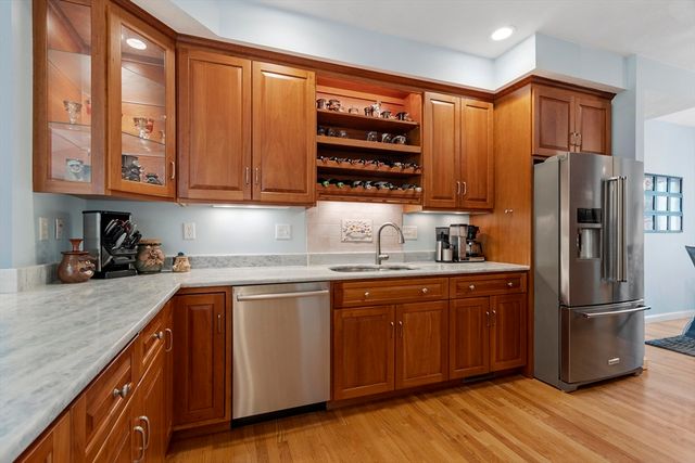 5 Vine Brook Way 5, Woburn, MA 01801