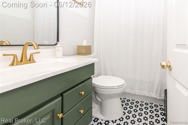 29019 Birchlawn Street, Garden City, MI 48135