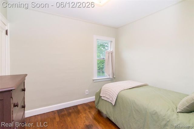 29019 Birchlawn Street, Garden City, MI 48135