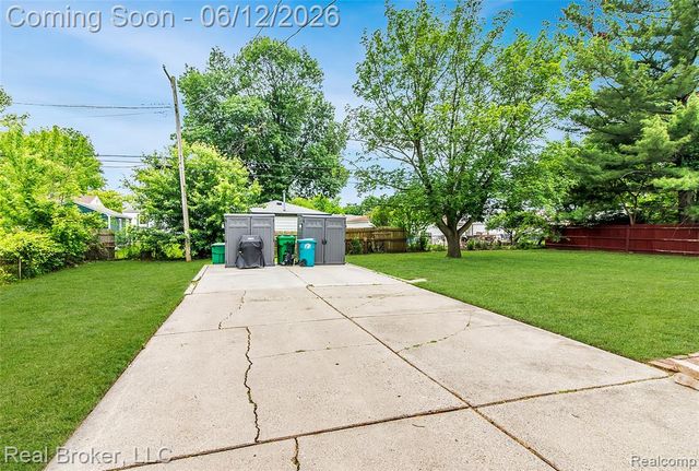 29019 Birchlawn Street, Garden City, MI 48135