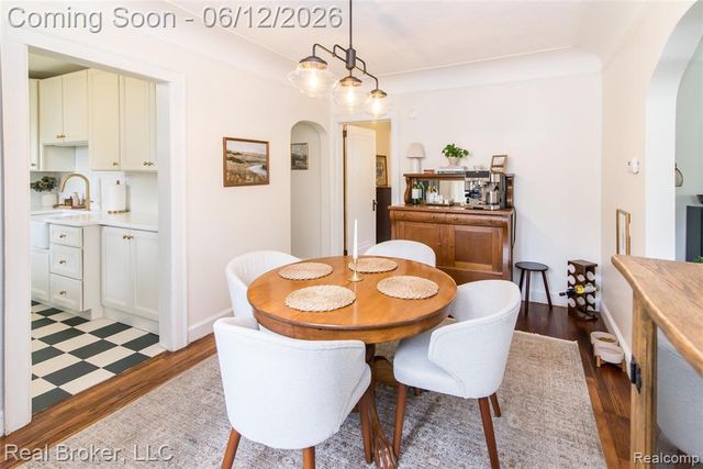 29019 Birchlawn Street, Garden City, MI 48135