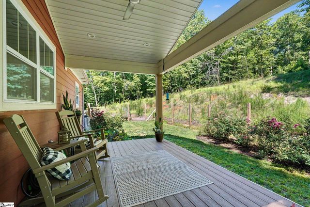 1241 Hayes Road, Columbus, NC 28722