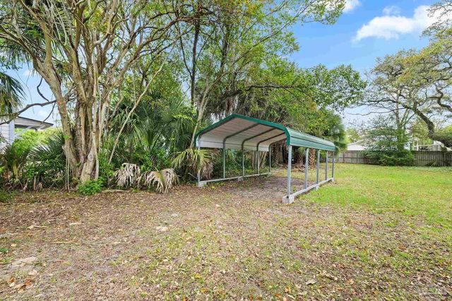 738 S E St, Pensacola, FL 32502