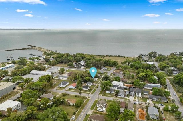 738 S E St, Pensacola, FL 32502