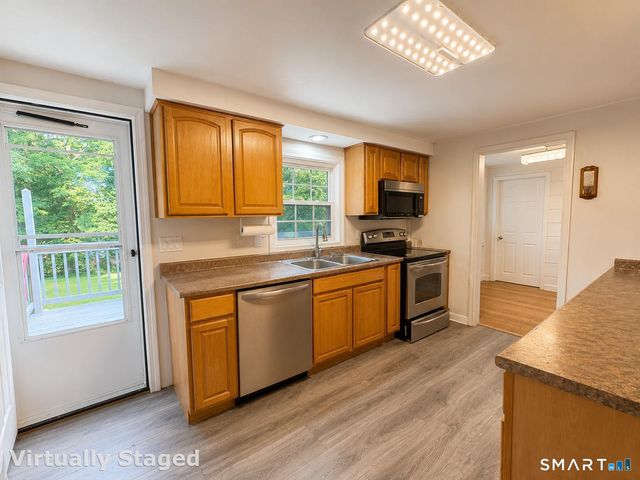 104 Higby Road, Middletown, CT 06457