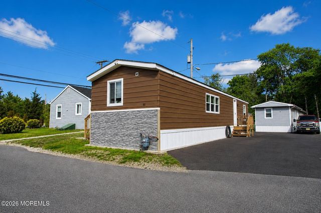 10 Misty Lane, Jackson, NJ 08527