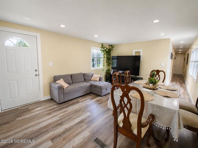 10 Misty Lane, Jackson, NJ 08527