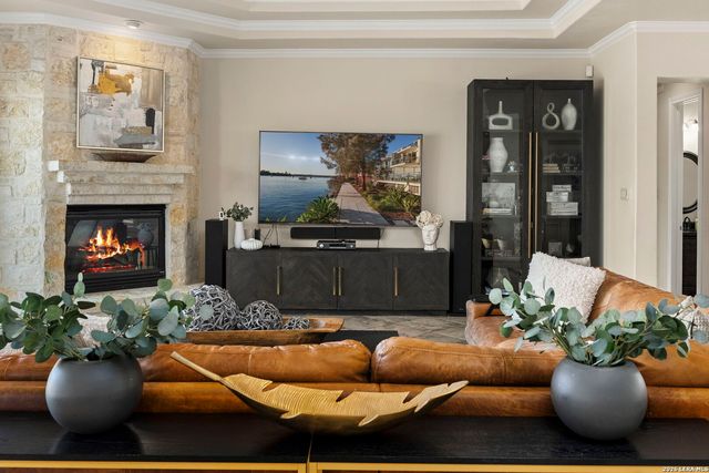 3230 Roan Way, San Antonio, TX 78259