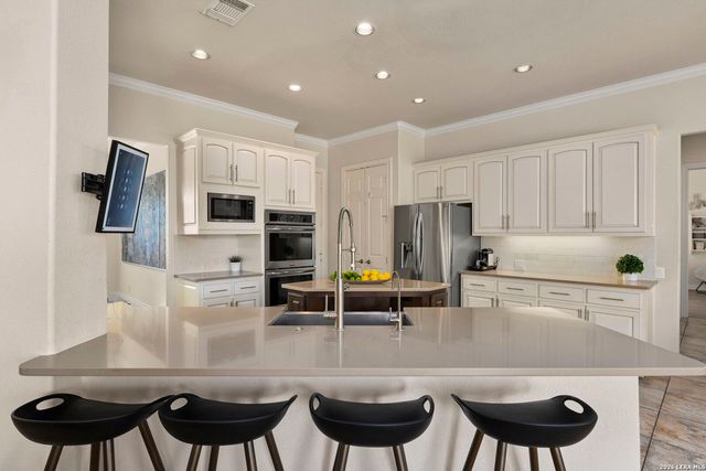 3230 Roan Way, San Antonio, TX 78259