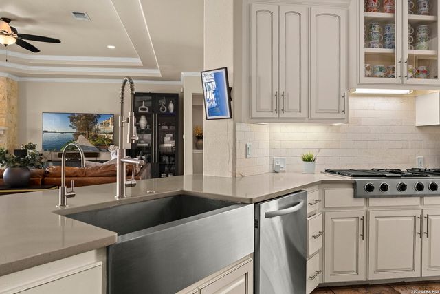 3230 Roan Way, San Antonio, TX 78259