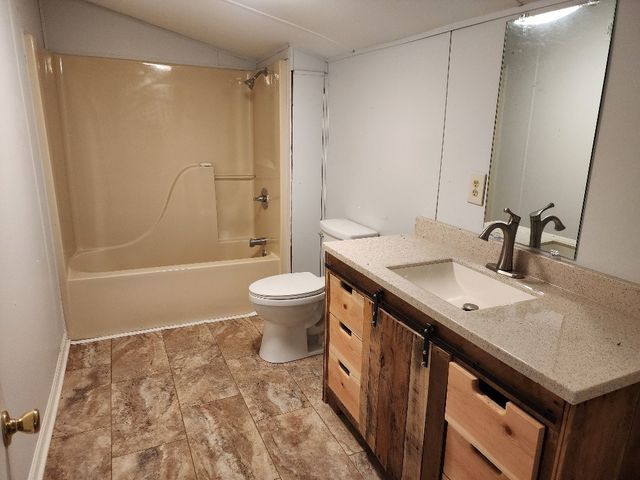 644 Webster Branch Ln, Whitleyville, TN 38588