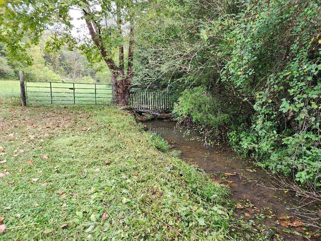 644 Webster Branch Ln, Whitleyville, TN 38588