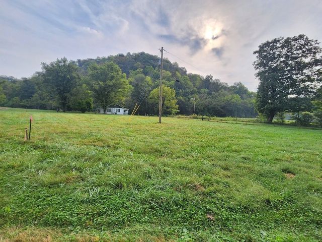 644 Webster Branch Ln, Whitleyville, TN 38588
