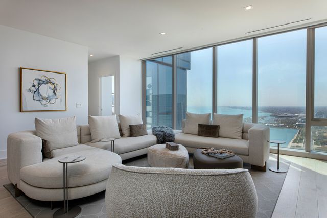 363 E Wacker Drive 6303, Chicago, IL 60601