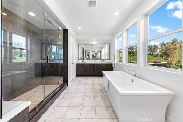 27 Alessio, Lake Forest, CA 92630