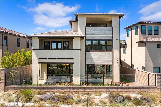 27 Alessio, Lake Forest, CA 92630