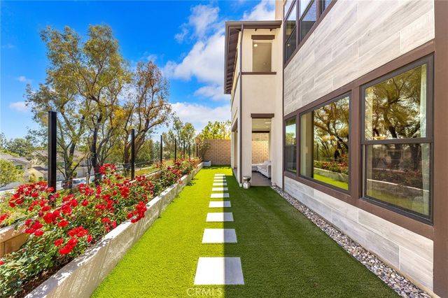 27 Alessio, Lake Forest, CA 92630