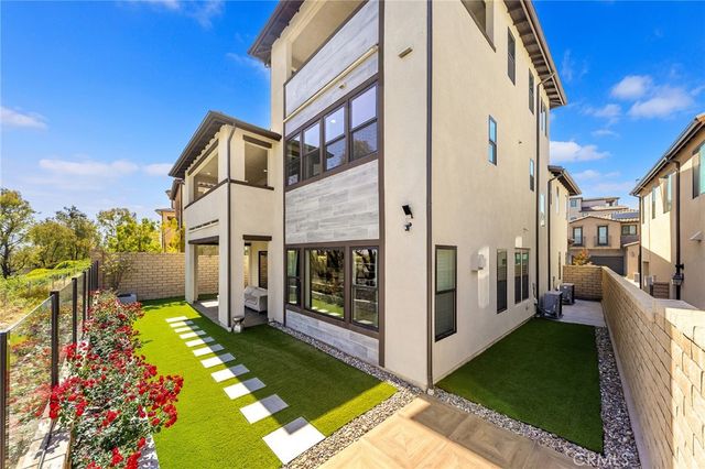 27 Alessio, Lake Forest, CA 92630