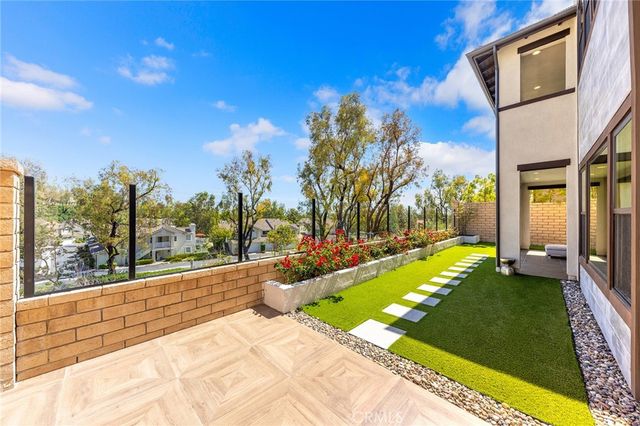 27 Alessio, Lake Forest, CA 92630