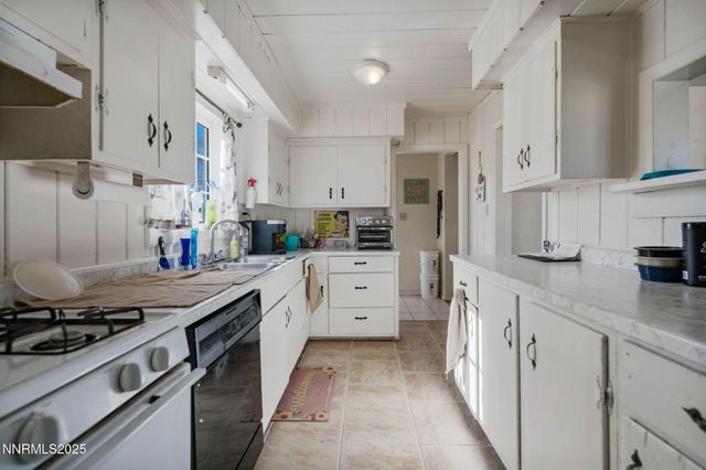224 S Nevada Street, Yerington, NV 89447