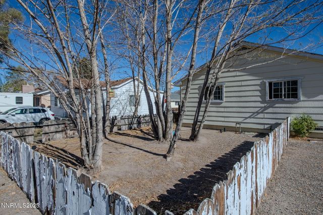 224 S Nevada Street, Yerington, NV 89447