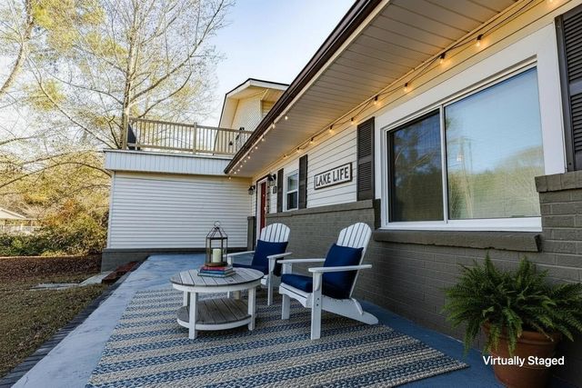 381 Fountain Lake Drive, Eutawville, SC 29048