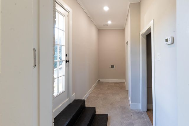381 Fountain Lake Drive, Eutawville, SC 29048