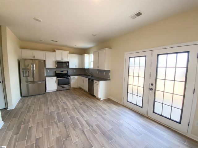 1242 Elterwater Lane, Spartanburg, SC 29306