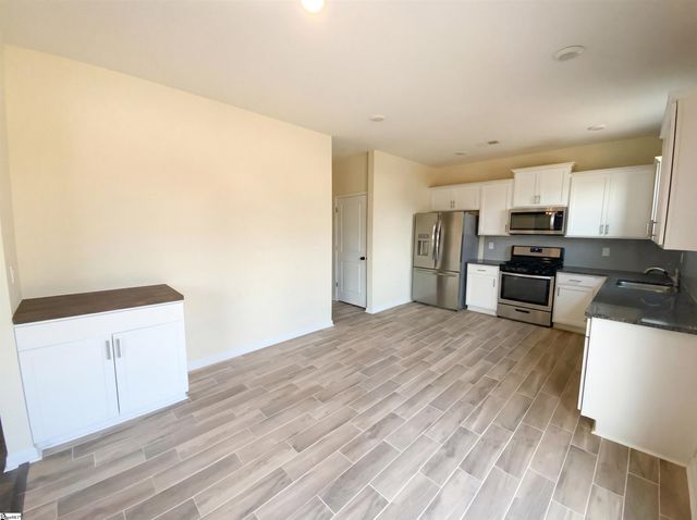 1242 Elterwater Lane, Spartanburg, SC 29306