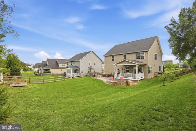 1124 FUTURITY ST, Frederick, MD 21702