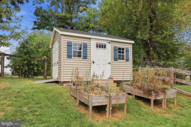 1124 FUTURITY ST, Frederick, MD 21702