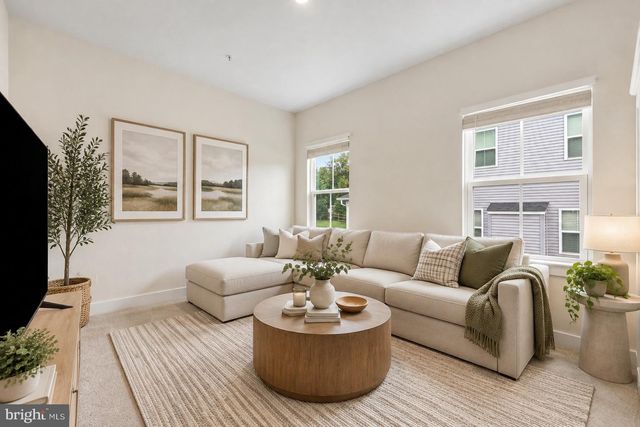 1124 FUTURITY ST, Frederick, MD 21702