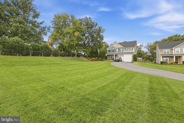1124 FUTURITY ST, Frederick, MD 21702