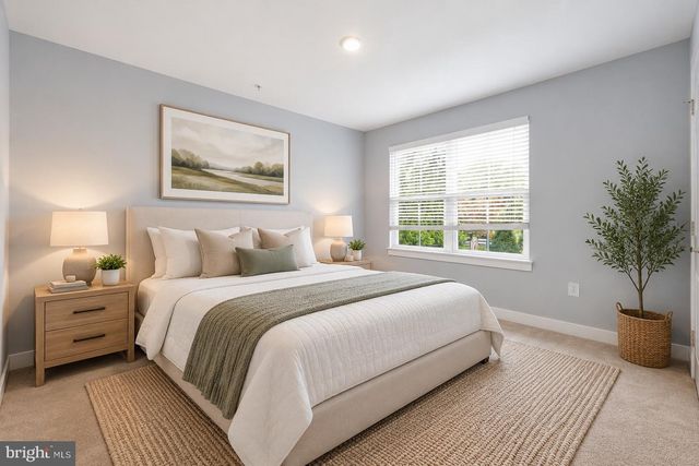 1124 FUTURITY ST, Frederick, MD 21702