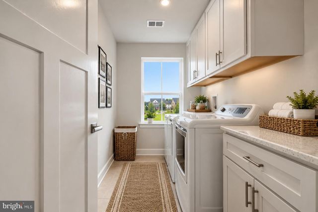 1124 FUTURITY ST, Frederick, MD 21702