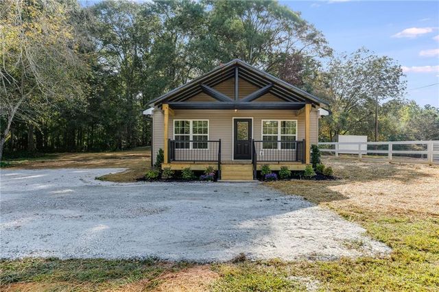 717 Wedowee St, Bowdon, GA 30108