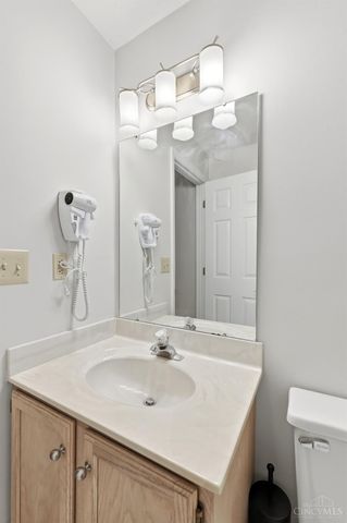 11762 Gable Glen Lane, Symmes Twp, OH 45249