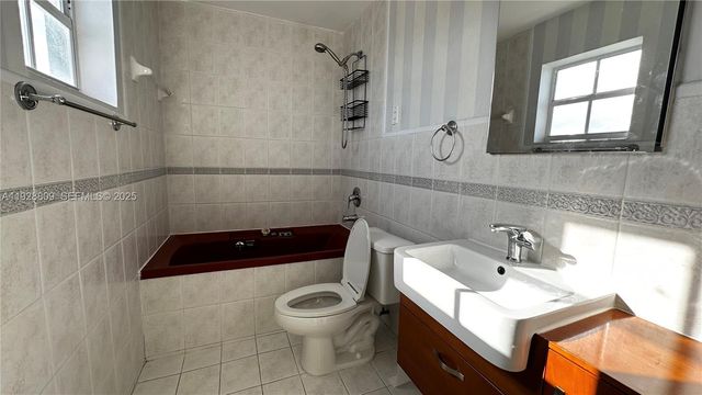 7825 NE Bayshore Ct 504, Miami, FL 33138