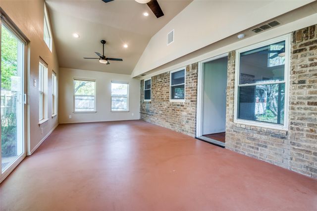 615 N Ector Drive, Euless, TX 76039