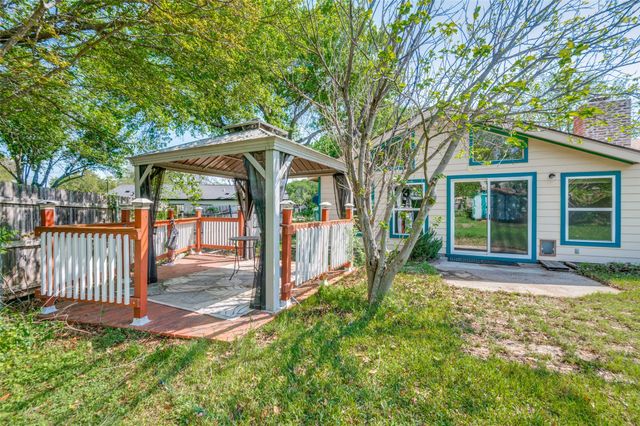 615 N Ector Drive, Euless, TX 76039