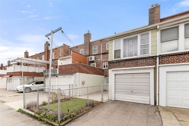 61-09 77th Street, Middle Village, NY 11379