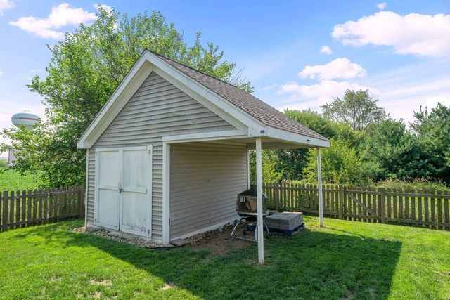 1422 E Arnold Street, Sandwich, IL 60548