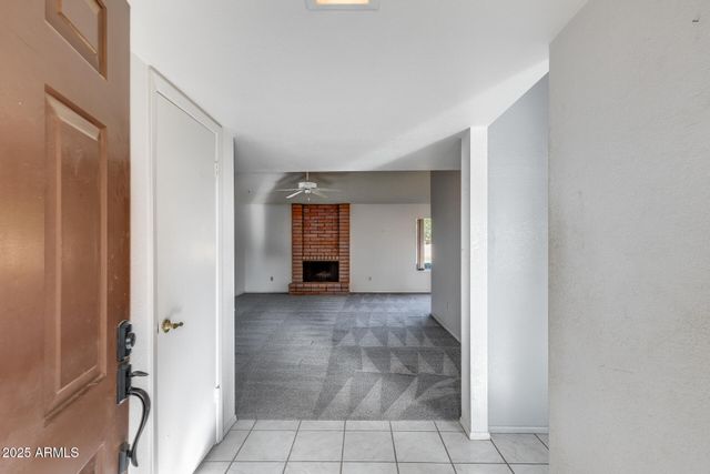 4442 E KELTON Lane, Phoenix, AZ 85032