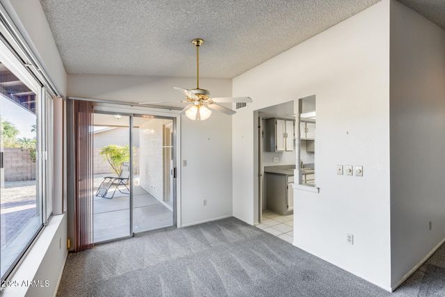 4442 E KELTON Lane, Phoenix, AZ 85032