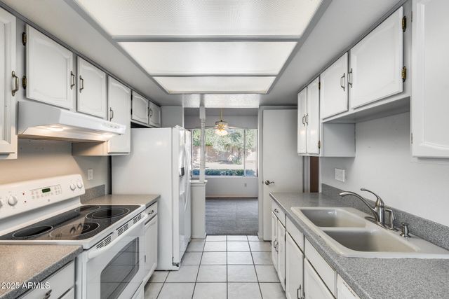 4442 E KELTON Lane, Phoenix, AZ 85032