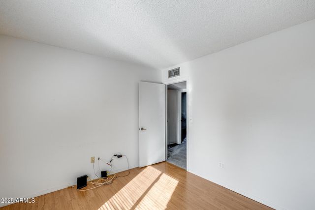 4442 E KELTON Lane, Phoenix, AZ 85032