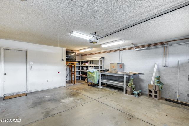 4442 E KELTON Lane, Phoenix, AZ 85032