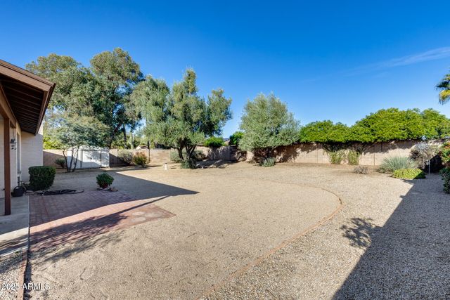 4442 E KELTON Lane, Phoenix, AZ 85032