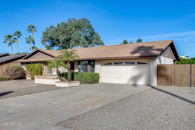 4442 E KELTON Lane, Phoenix, AZ 85032