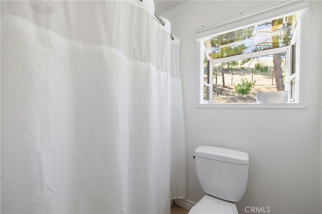 28235 Royal Road, Castaic, CA 91384